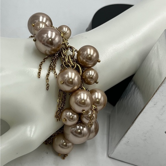 J. Crew Beige Faux Pearl & Gold Tone Chain Fringe Tassel Bracelet - Picture 1 of 12